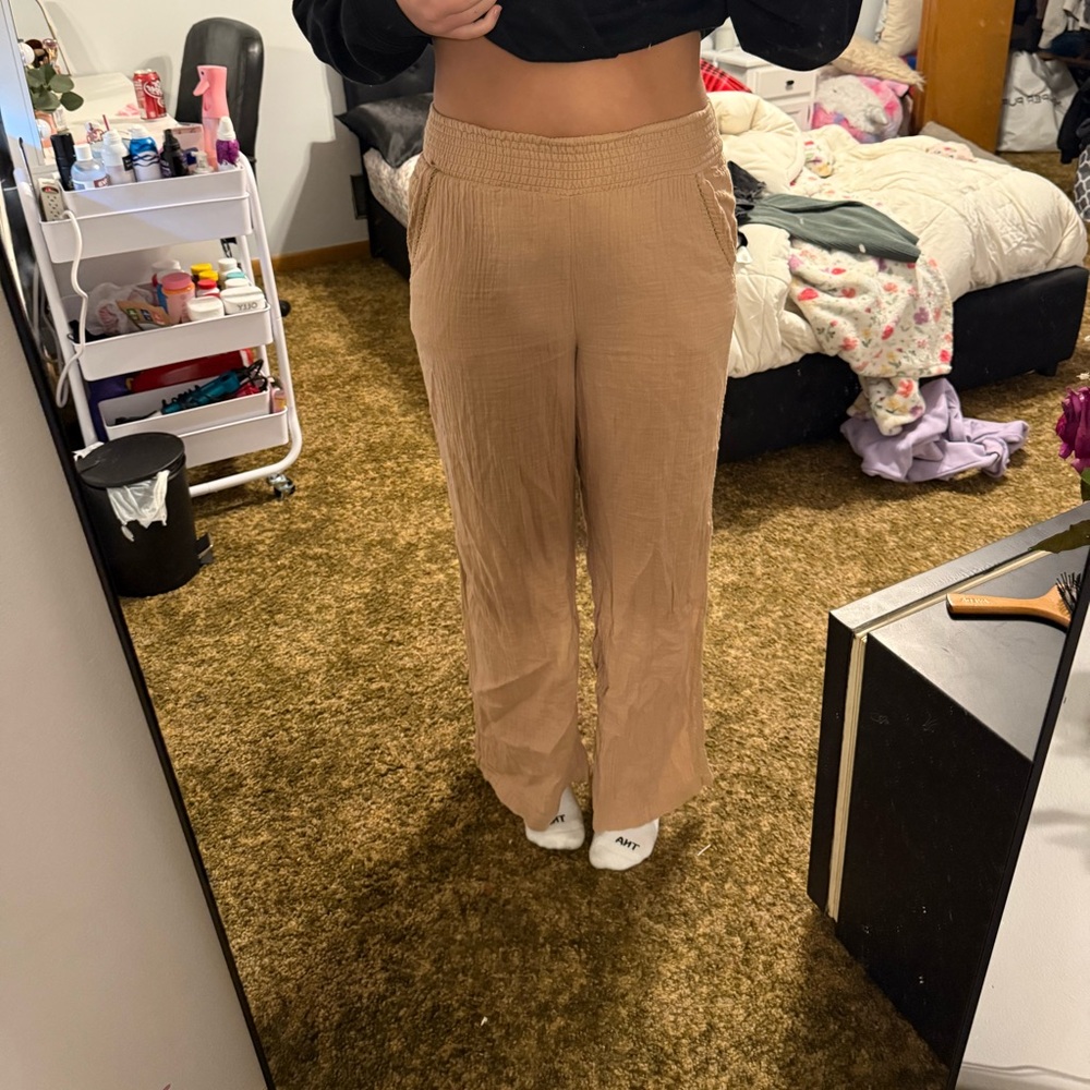 aerie flowy tan pants